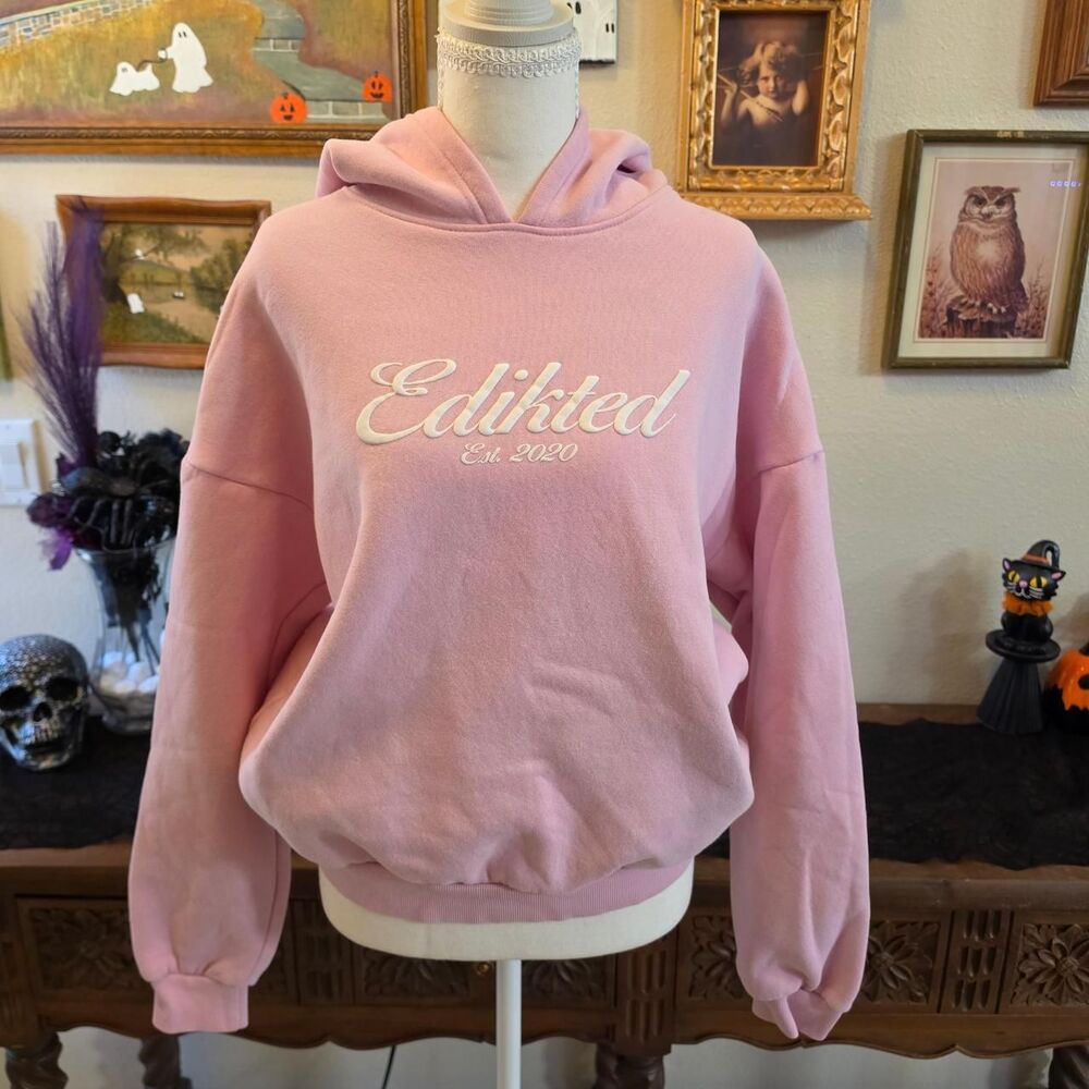 Edikted Women's Pink and White Hoodie